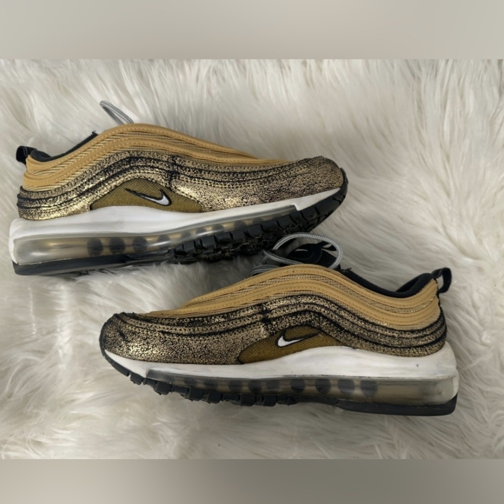 Nike Women's Gold and Black Sneakers